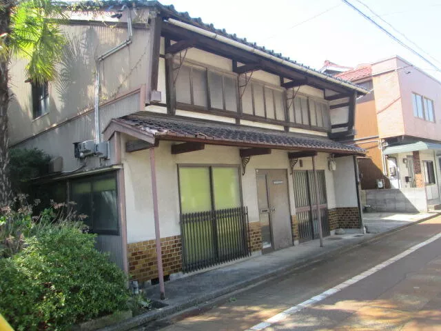 Komatsu City, Nishimachi (Komatsu Station) 2-story building, 7K
