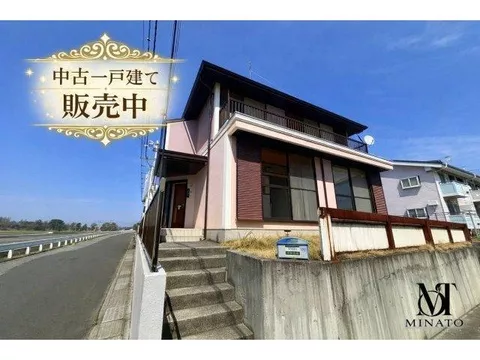 ☆ Price revision ☆ [Renovated property♪] 4LDK & property with storage! Good sunlight exposure♪