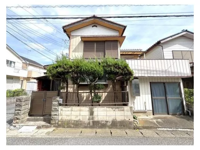 ◆ About 10 minutes by car to Chiba Kita IC entrance ◆ Supermarket about 3 minutes on foot! Convenience store about 6 minutes on foot