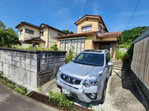 Toyama City, Kanaya (Nishi-Toyama Station) 2-story 5DK
