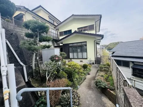 Nagasaki City, Hayama 1-chome (Michi-no-O Station) 2-story building 5LDK