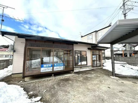Noshiro City, Futatsui Town, Kamino, (Futatsui Station) Single-story building 4DK