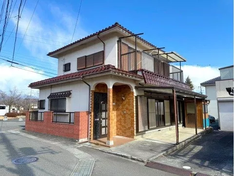 Iino (Ryuo Station) 8.9 million yen