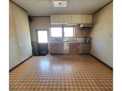 Used single-family home in Aioi Town 3♪ Spacious land of about 127 tsubo♪ Generous 7DK♪ - Image 3