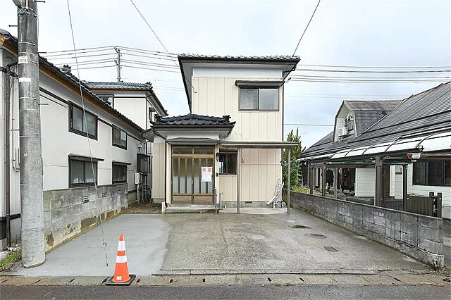 Used single-family home, Tsubame City, Tominaga, Building B