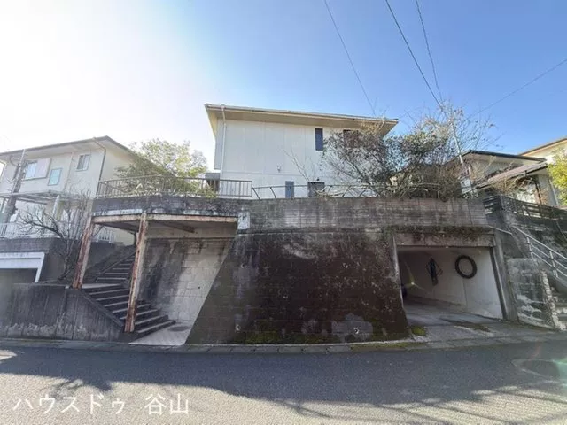 ■7 minutes on foot to Koutokujido Elementary School ■5 minutes on foot to Yamagataya Shopping Plaza Koutokujido store