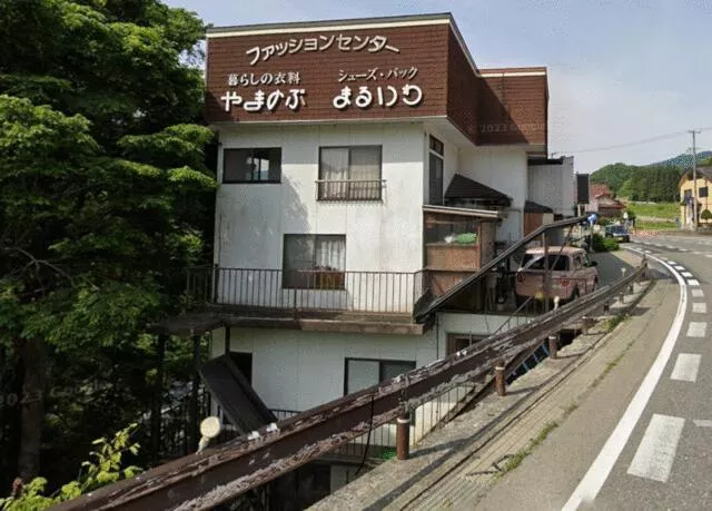 Minamiaizu-gun Shimogō-machi Ōaza Sakaetomi Aza Rakusui Kō (Aizu Shimogō Station) 2-story 9SLDK