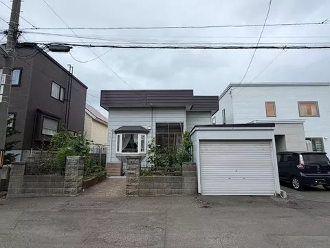 Dream single-story house! Indoor condition is good ♪ Garage height approximately 1.9m (suitable for parking minivans, etc.)