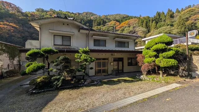 Ibara City, Yoshii Town, Shimoshige (Izue Station) 2-story 9LDK