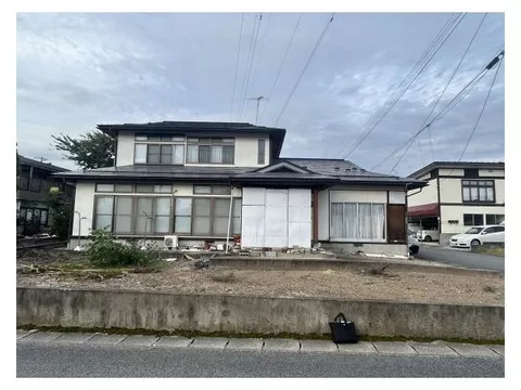Oaza Kanizawa (Sakuranbo-Higashine Station) 10.8 million yen