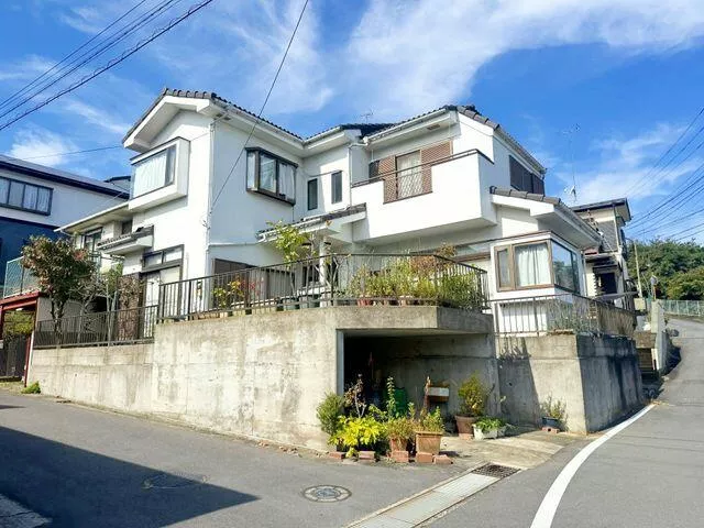 Toride City, Yone-no-I (Inadoi Station), two-story building, 4LDK