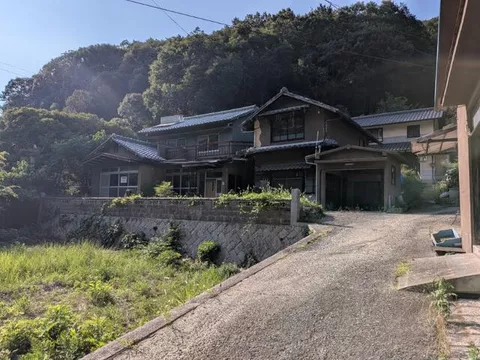 Fukuyama City, Kanbe Town, Oaza Kawanami (Kanbe Station) 2-story building 5DK