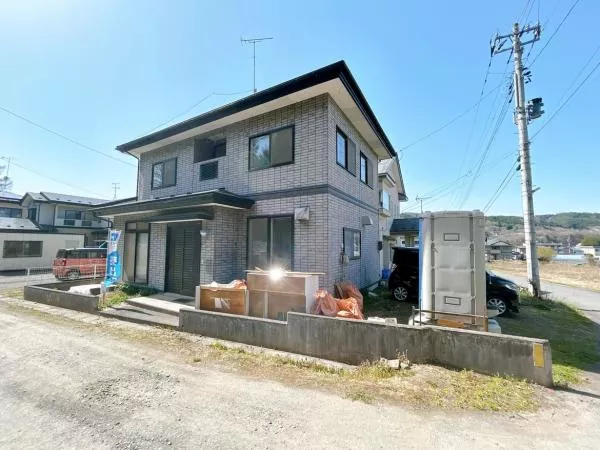 Sannohe District, Sannohe Town, Oaza Umenai Aza Warabikubo (Sannohe Station) 2-story 4LDK
