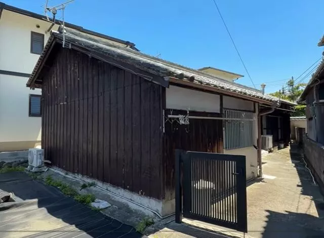 Hannan City, Tottori (Tottori-no-Sho Station) Single-story building 3K