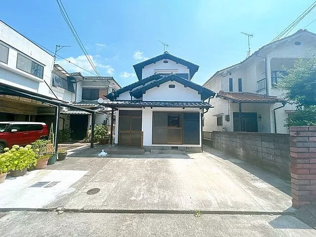 Used single-family home Takasago City Kitahama Town Ushitani House