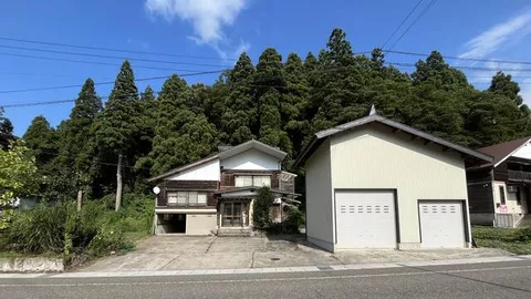 Joetsu City, Maki Ward, Tajima (Joetsu Myoko Station) 2-story building 8DK