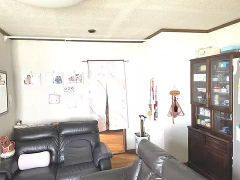 [With built-in garage] A luxurious space to protect your beloved car! Achievable for 7,980,000 yen in Yaetada 3-chome. - Image 3