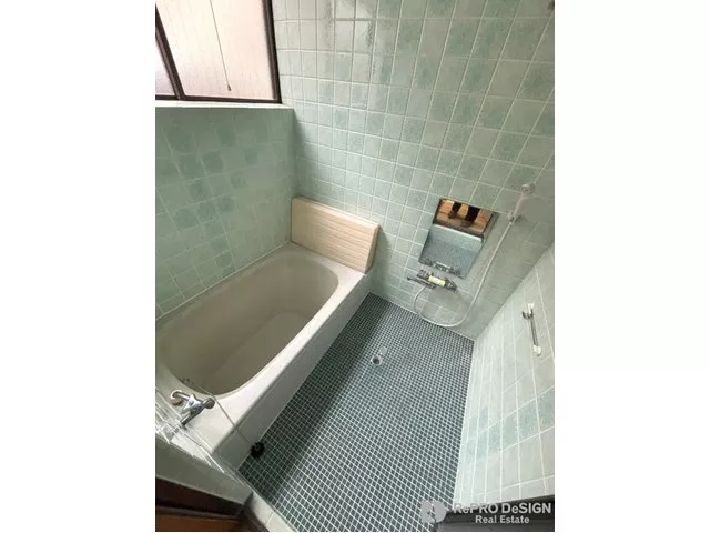 ■ Comes with parking for 1 car ☆ ■ Compact two-story house ♪ ■ 6 minutes on foot to the convenience store!