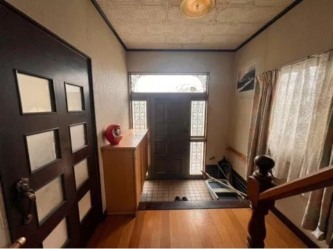 Recommended for families with children, this property features a tatami corner that will also please mothers.