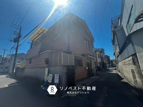 Arakawa 3-chome, Higashi-Osaka City (JR Kawachi-Eiwa Station) 2-story building 5DK