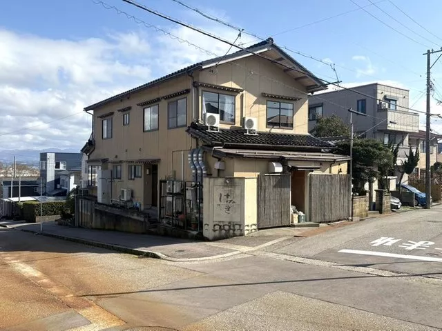 A rare property for residential and commercial use in the Dainofu area of Nakanai Town. Opening with low initial costs is possible.