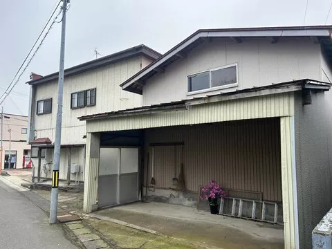 Sunasaki, Hamada, Mitsu Town, Yamamoto County (Moritake Station) 2-story 5DK
