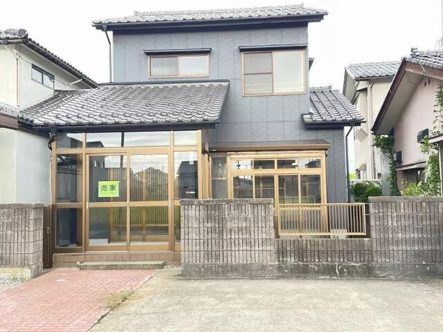 Takaoka City Ishise (Etchu Nakagawa Station) 2-story 4LDK