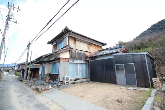 Hofu City, Oaza Mukojima 2-story building 6DK