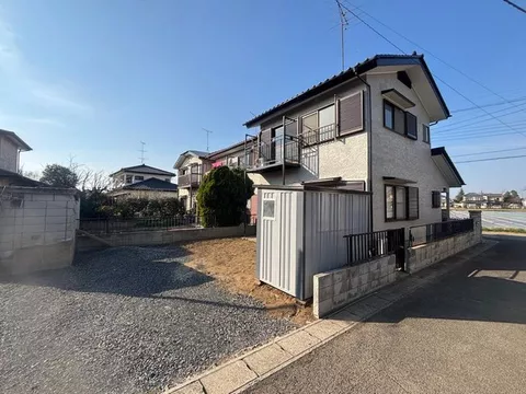 【Renovated】Parking for 3 cars / 4 air conditioners / Lighting in all rooms / Water facilities replaced in 3 points