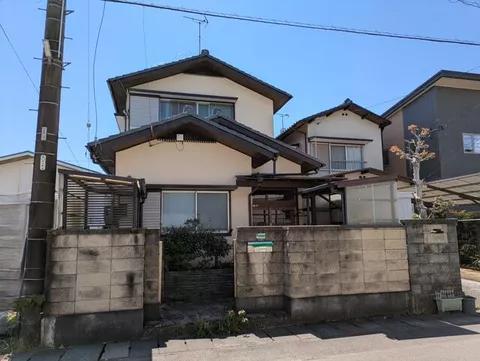 Shizuoka City, Aoi Ward, Yamazaki 1-chome (Shizuoka Station) 2-story building 4SK
