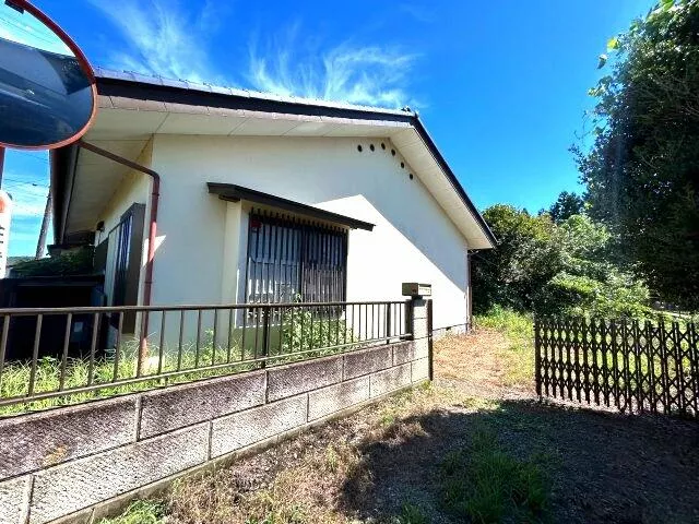 6DK, single story house in Yata, Nakagawa-cho, Nasugun, Kanagawa (Karasuyama Sta.)

6DK (Single-story house) 3.5 million yen