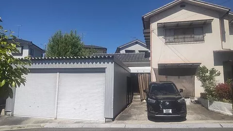 Used single-family home in Kurose, Higashi-Hiroshima City