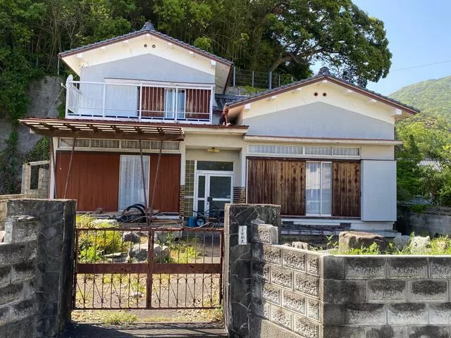 Saeki City, Oaza Nie (Kariu Station) 2F 7DK

300,000 yen