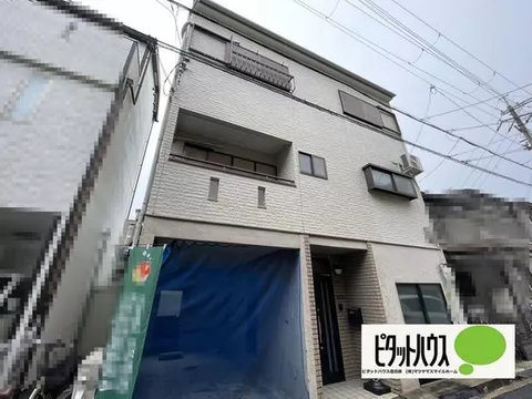 ◆Inner garage with high roof parking available◆ 4LDK + 1st floor storage