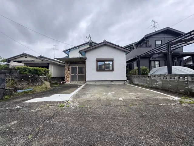 Yatsushiro City, Daifukuji Town (Higo Takada Station) 2-story 4DK
