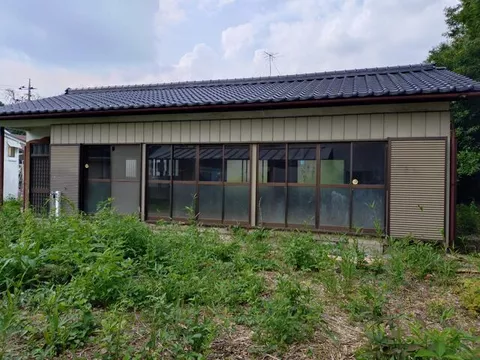Hiki-gun Namikawa-machi Oaza Haneo (Shinrin Koen Station) Single-story building 2DK