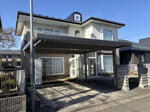 /JR Uetsuhonsen Ugo Ushijima Station 6-minute walk/ ◆ Spacious 4LDK + S layout
