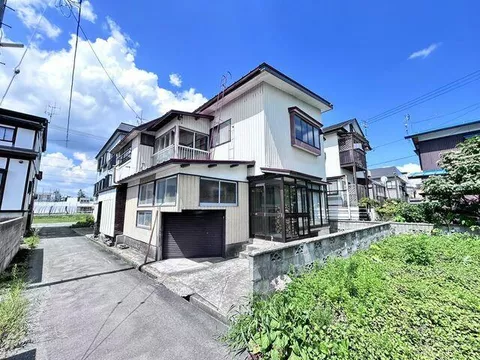 Shinjo City, Shimonakazawa Town (Shinjo Station) 2-story 7SDK