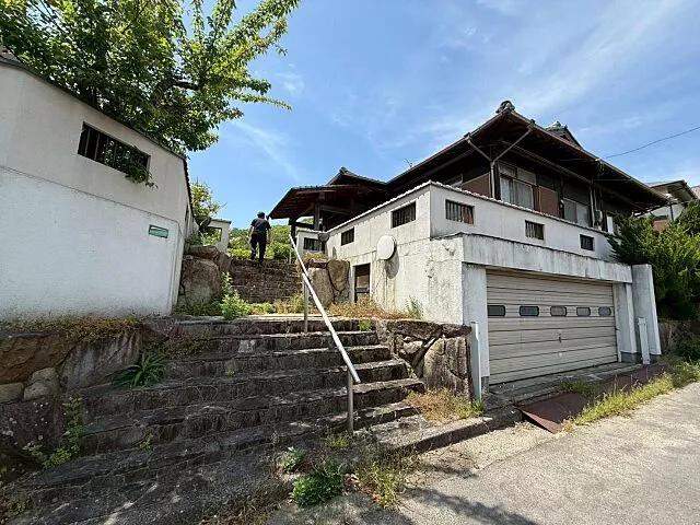Used single-family home, 11 minutes walk from Takamatsu Kotohira Electric Railway Shido Line Kodakamatsu Station