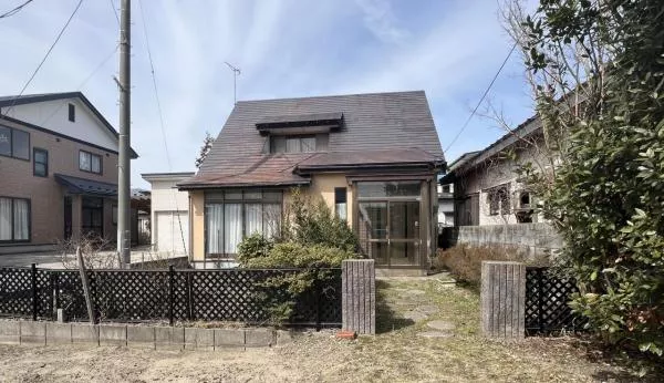 Akita City, Shinya Katsuhei Town (Shinya Station) 2-story 5LDK