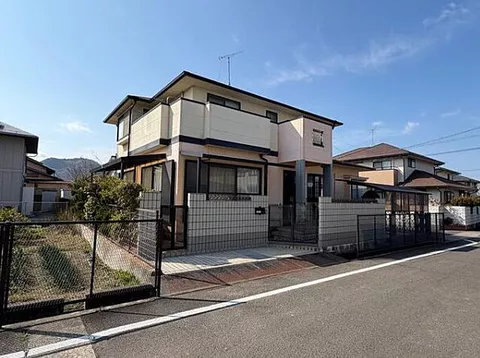 Used single-family home in Kawabe Town, Takamatsu City