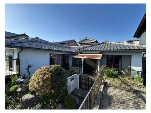 [Open House] Current sale until April 26 / Single-story / New seismic standards compliant / Parking for 2 cars / Front-facing