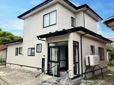 21-minute walk from JR Uetsu Main Line "Ugo Ushijima" Station