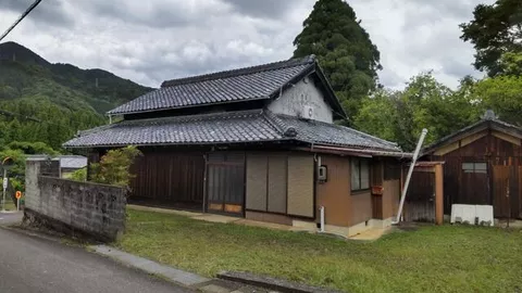 Kameyama City, Sekimachi Shiraki Isshiki (Kameyama Station) 2-story building 5DK
