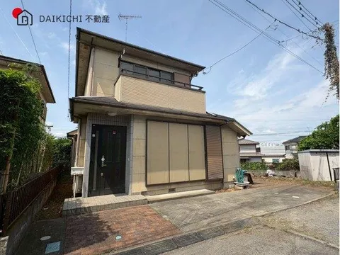 South-facing road with good sunlight exposure! Spacious 69 tsubo lot with parking space for 2 cars!