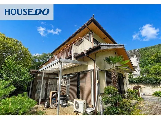 4DK layout. Living spaces are arranged on the 1st and 2nd floors, ensuring private space for comfort♪