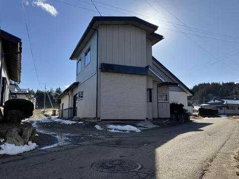 Ouno 7-chiwari, Yoshino Town, Kunohe District, 2-story building, 8DK - Image 1