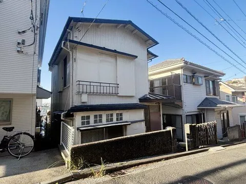 2-chome, Kamiookahigashi, Konan-ku, Yokohama-shi, Kanagawa (Kamiooka Sta.) 2F 3DK

7.8 million yen