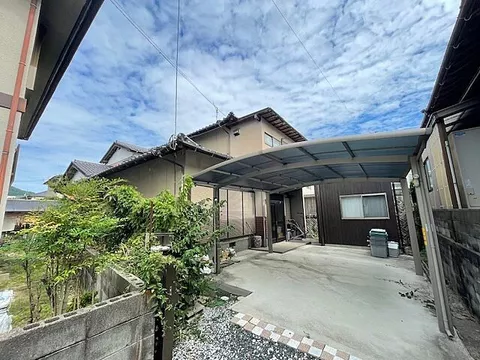 Used single-family home for sale in Niitsu 4-chome