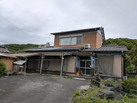 Awa City, Donari-cho, Akizuki, Iizuki (Awa-Kawashima Station) 2-story building 7DK